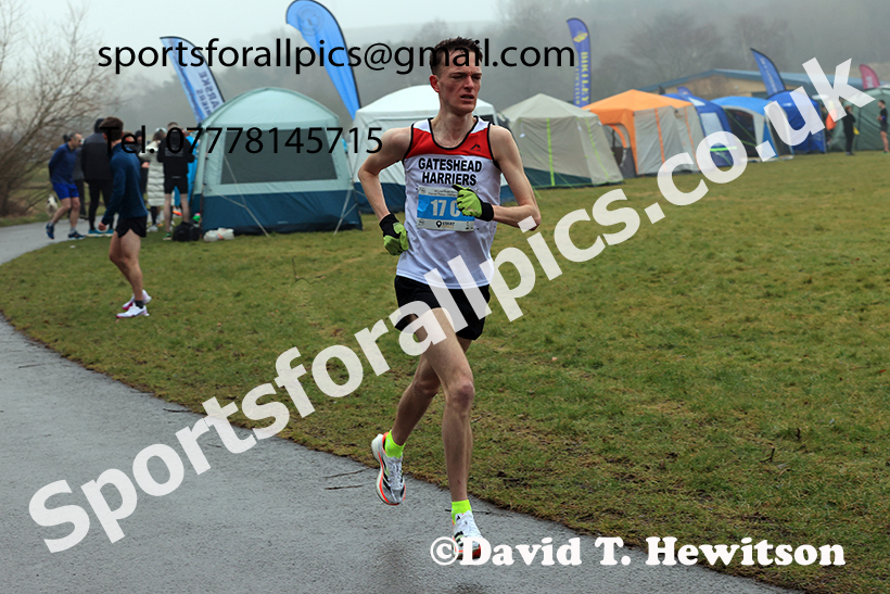 Senior Men and Over-35s to 49s Mens 2025 NECAA Royal Signals Road Relays Champs.,  Hetton Lyons Country Park, Hetton le Hole, County Durham. Photo: David T. Hewitson/Sports for All Pics